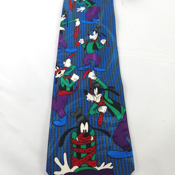 Disney Mickey Unlimited Goofy Tying Tie Graphic 57" x 4" Polyester - Picture 3 of 8